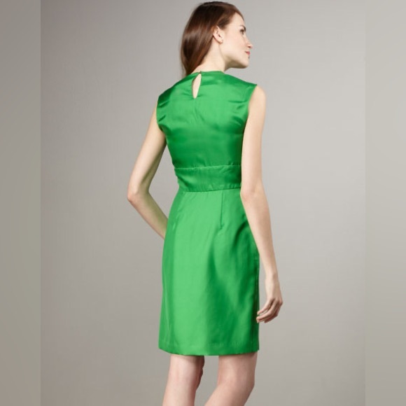 Diane von Furstenberg: Agata Sleeveless Ruffle Dress - Picture 2 of 11